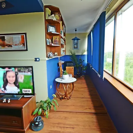 Sunny Panoramic Apartment *